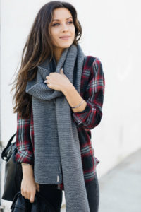 fall style cable knit scarf