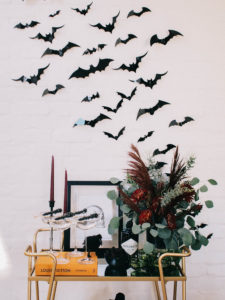 chic halloween party decor